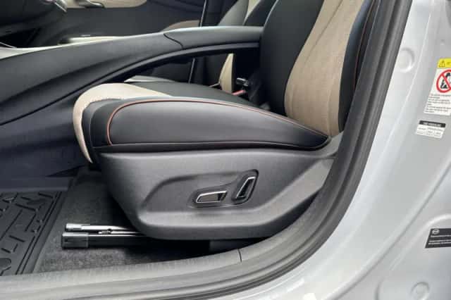 BYD Dolphin (2026) thumbnail 25