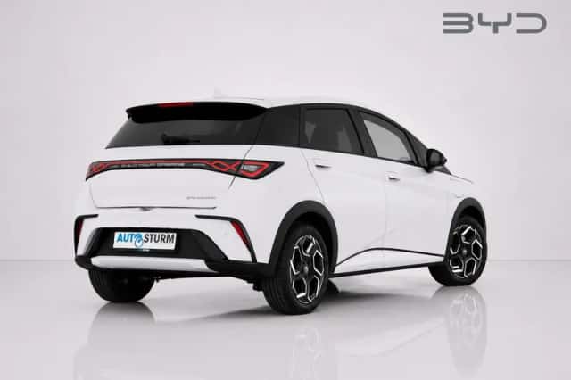 BYD Dolphin (2026) thumbnail 4