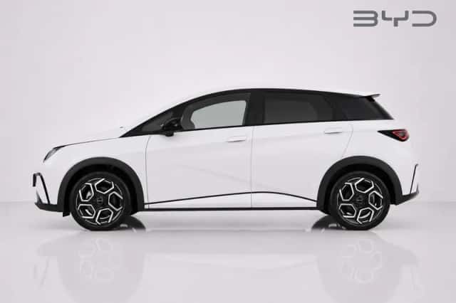 BYD Dolphin (2026) thumbnail 7