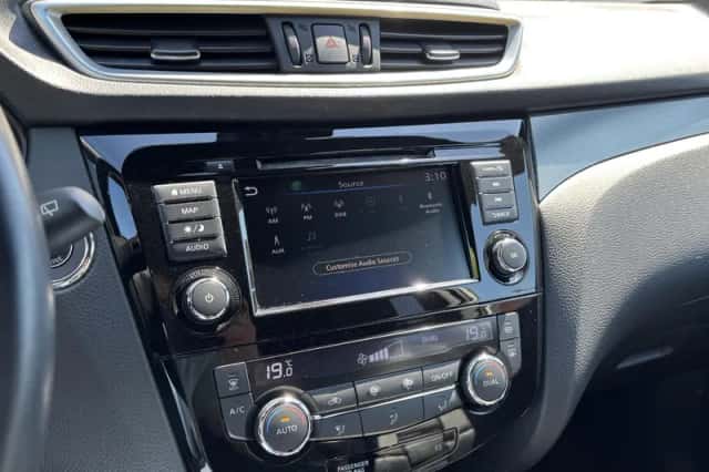 Nissan Qashqai (2020) thumbnail 16