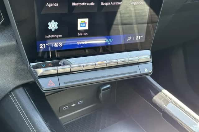 Renault Austral (2024) thumbnail 16