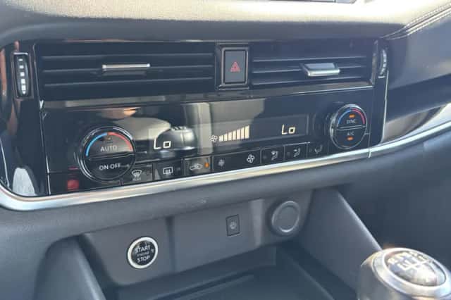 Nissan Qashqai (2022) thumbnail 18