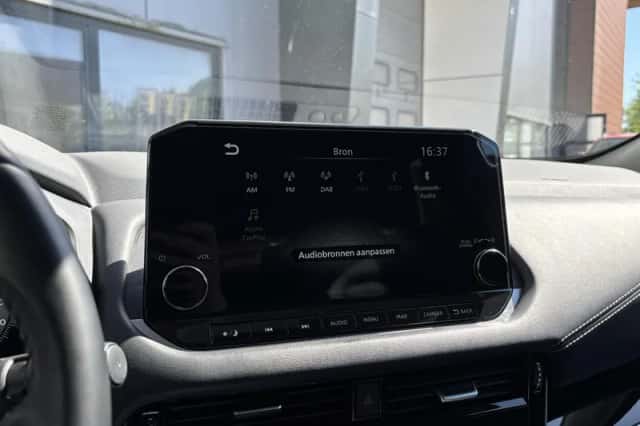 Nissan Qashqai (2021) thumbnail 16