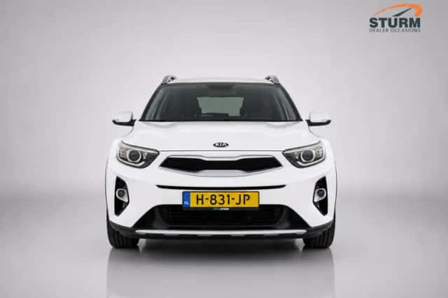 Kia Stonic (2020) thumbnail 2