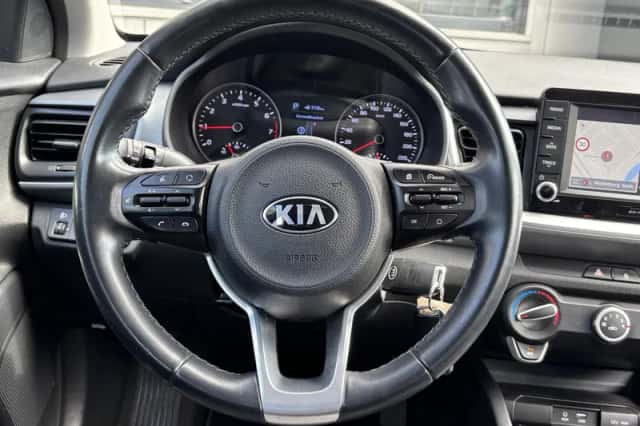 Kia Stonic (2020) thumbnail 12