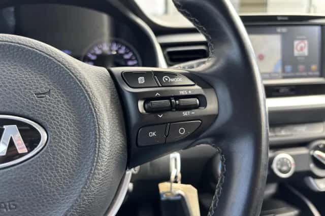 Kia Stonic (2020) thumbnail 14