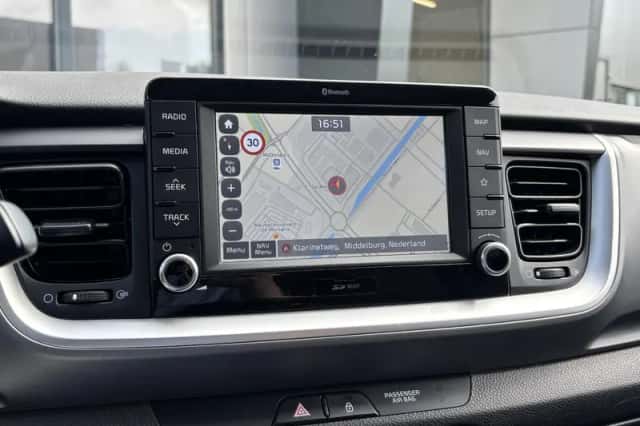 Kia Stonic (2020) thumbnail 15
