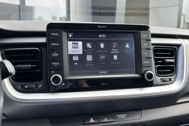 Kia Stonic (2020) thumbnail 18