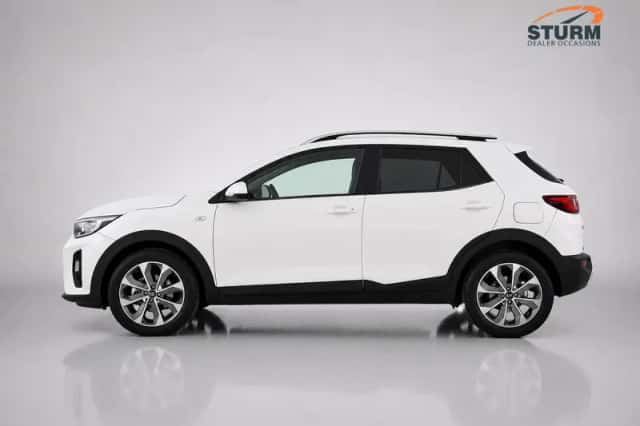 Kia Stonic (2020) thumbnail 4