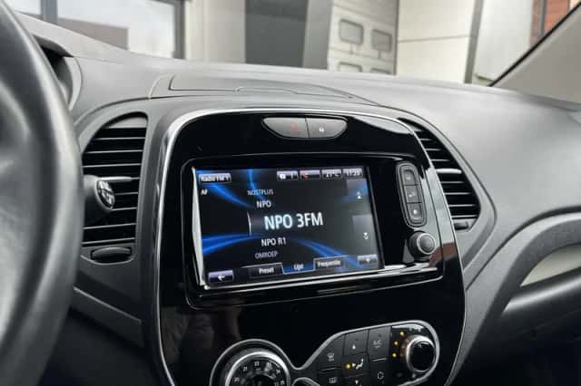 Renault Captur (2019) thumbnail 16