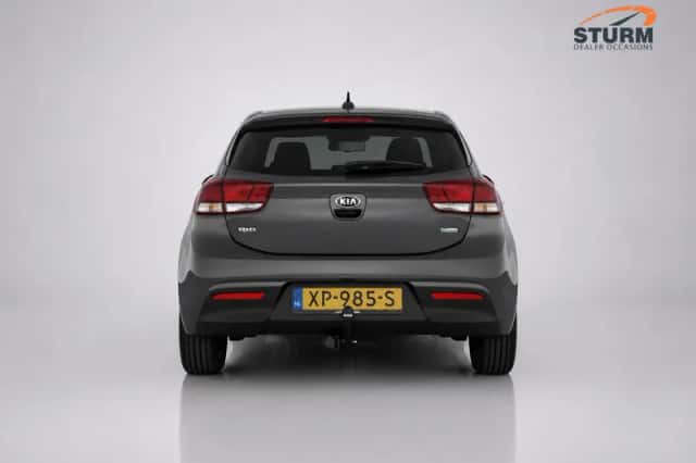 Kia Rio (2019) thumbnail 4