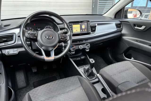Kia Rio (2019) thumbnail 8