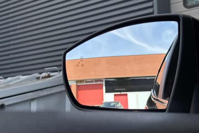 Ford EcoSport (2018) thumbnail 26