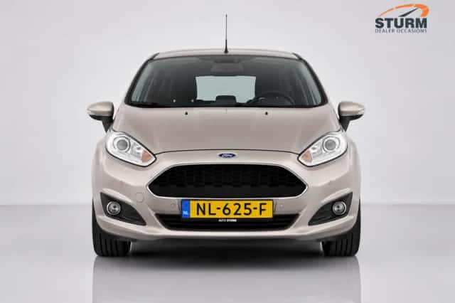 Ford Fiesta (2017) thumbnail 2