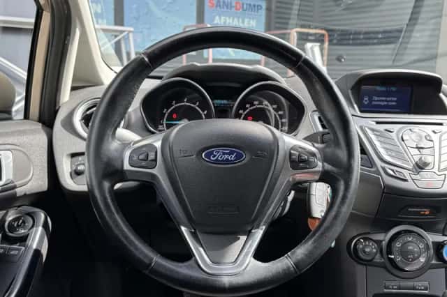 Ford Fiesta (2017) thumbnail 11