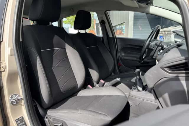 Ford Fiesta (2017) thumbnail 9