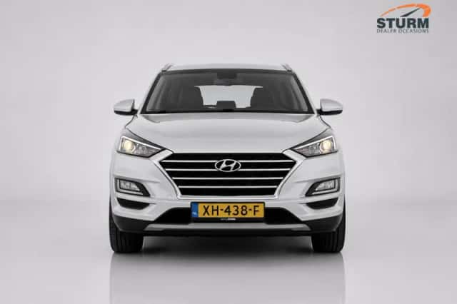 Hyundai Tucson (2019) thumbnail 2