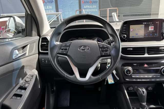 Hyundai Tucson (2019) thumbnail 12