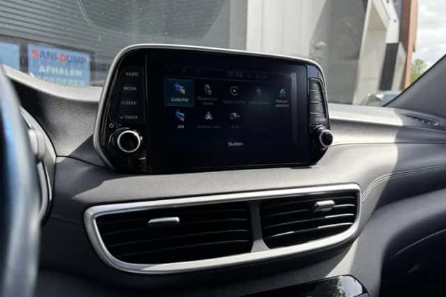 Hyundai Tucson (2019) thumbnail 17