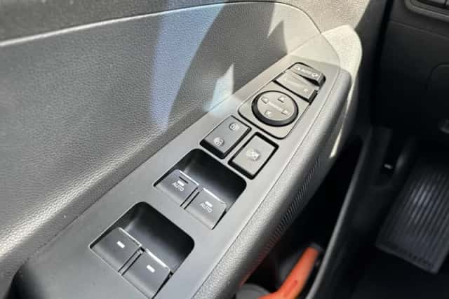 Hyundai Tucson (2019) thumbnail 23