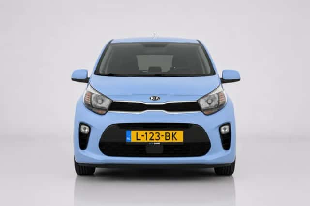 Kia Picanto (2021) thumbnail 2