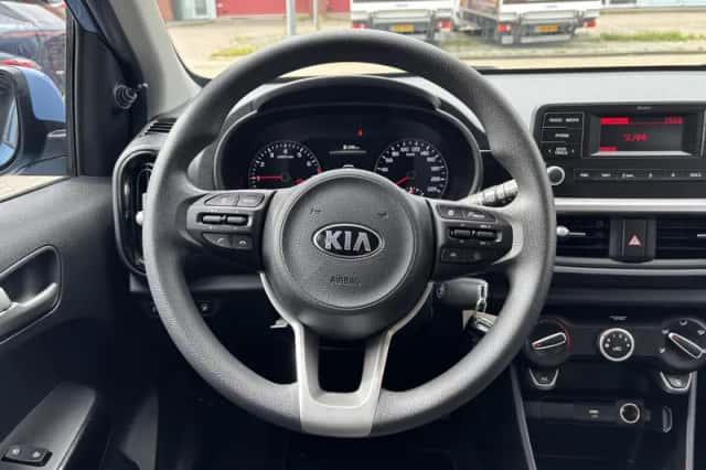 Kia Picanto (2021) thumbnail 12