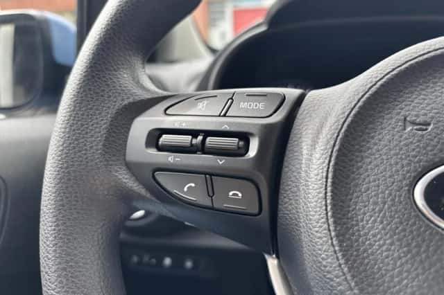 Kia Picanto (2021) thumbnail 13