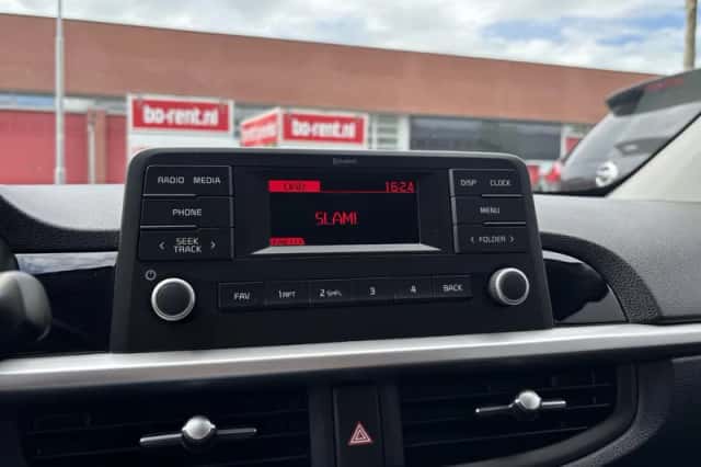 Kia Picanto (2021) thumbnail 16