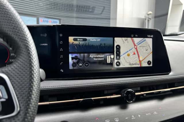 Nissan Ariya (2025) thumbnail 16