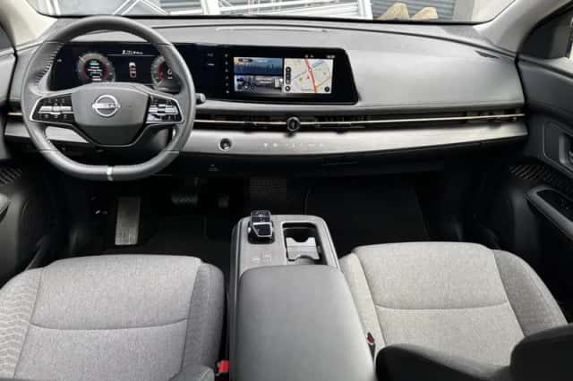 Nissan Ariya (2025) thumbnail 10