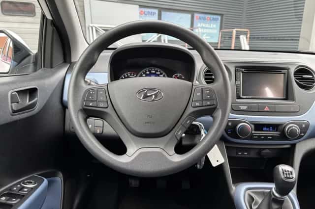 Hyundai i10 (2016) thumbnail 12