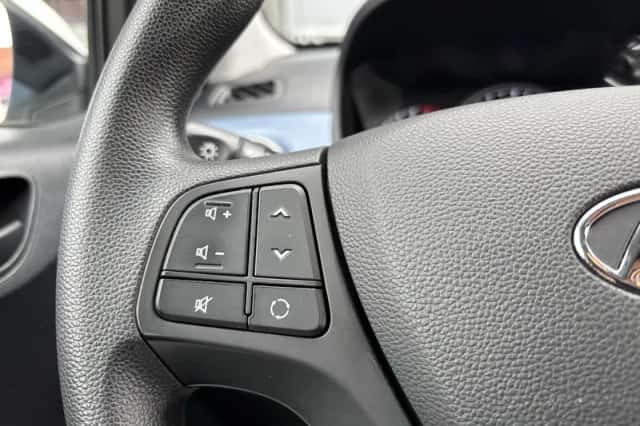 Hyundai i10 (2016) thumbnail 13