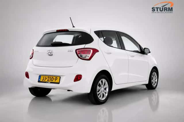 Hyundai i10 (2016) thumbnail 3
