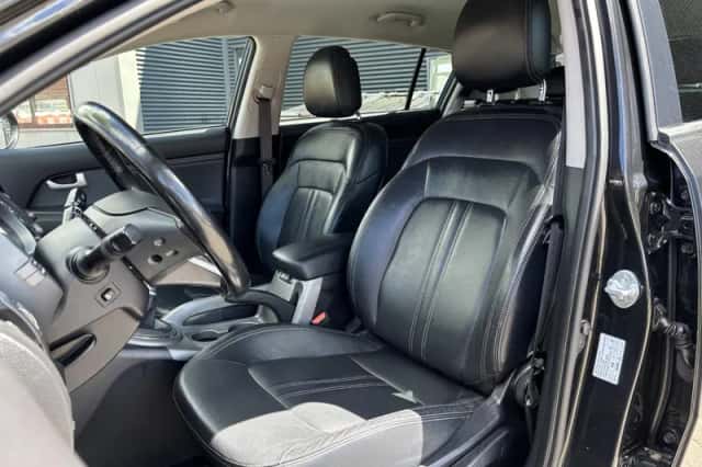 Kia Sportage (2016) thumbnail 6