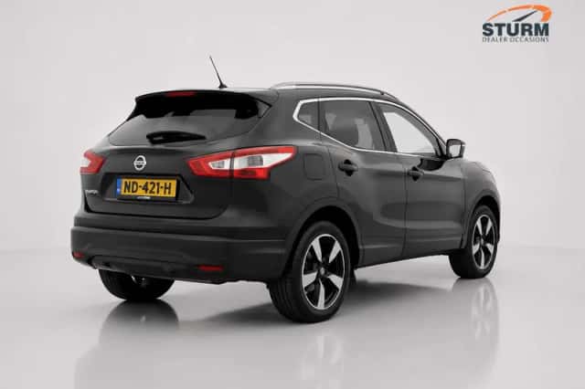 Nissan Qashqai (2017) thumbnail 3
