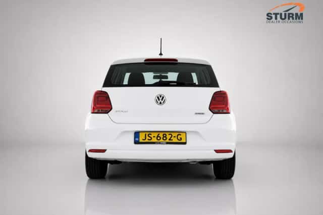 Volkswagen Polo (2016) thumbnail 4