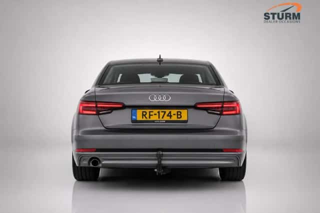 Audi A4 (2017) thumbnail 4