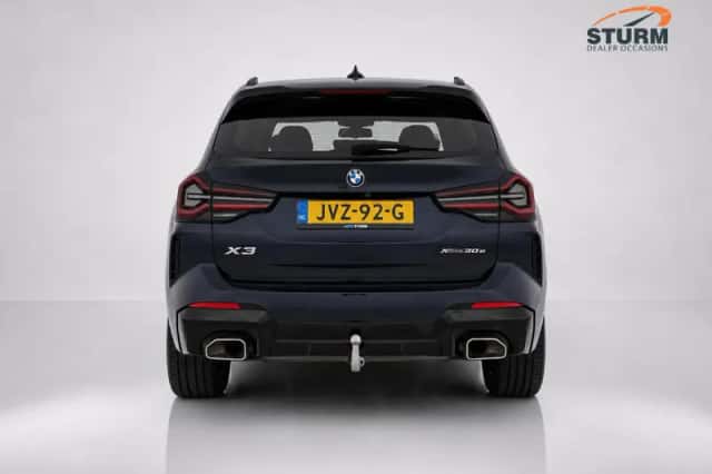 BMW X3 (2023) thumbnail 4