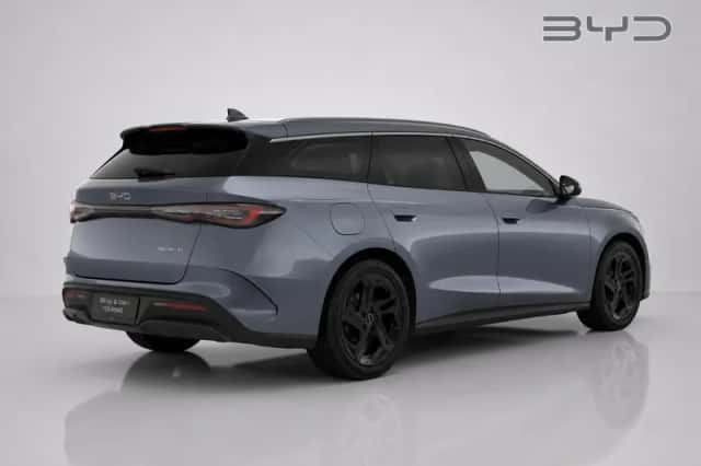 BYD Seal (2026) thumbnail 2
