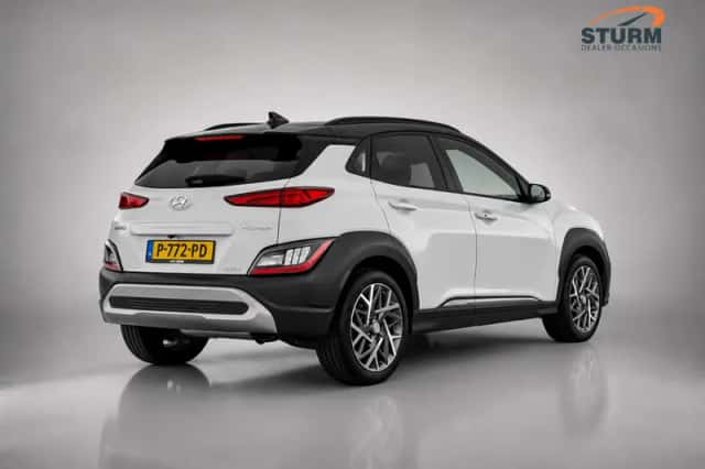 Hyundai Kona (2022) thumbnail 3