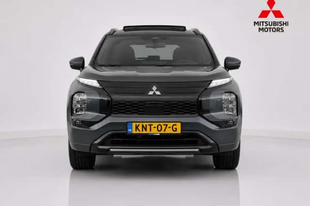 Mitsubishi Outlander (2026) thumbnail 2