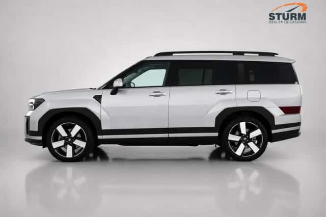 Hyundai Santa Fe (2025) thumbnail 5