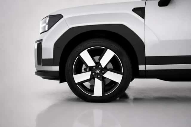 Hyundai Santa Fe (2025) thumbnail 6