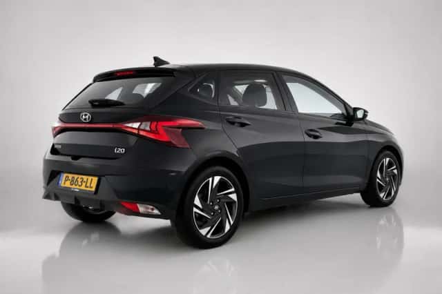 Hyundai i20 (2022) thumbnail 3