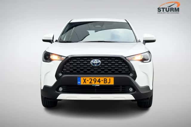Toyota Corolla Cross (2023) thumbnail 2