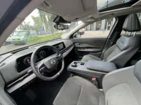 Nissan Ariya (2024) thumbnail 5
