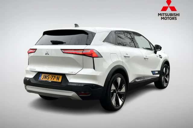 Mitsubishi Grandis (2025) thumbnail 4