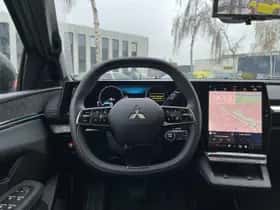 Mitsubishi Eclipse Cross (2025) thumbnail 16