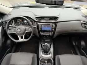 Nissan X-Trail (2018) thumbnail 12