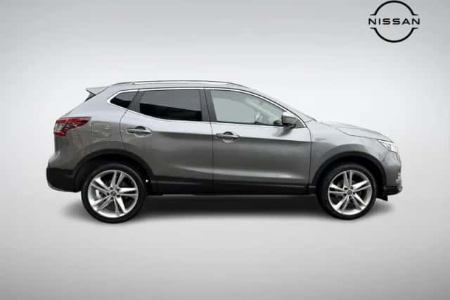 Nissan Qashqai (2019) thumbnail 3